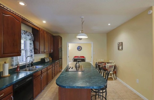 Barnardsville Casa | 15 MINUTOS AL CENTRO DE ASHEVILLE- DORMITORIOS 11-22, MAGNÍFICAS VISTAS, JACUZZI, CHIMENEA