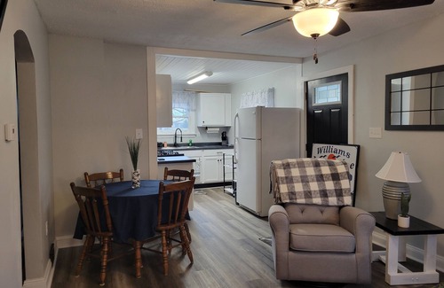 Conneaut Casa | Close to entrance to township park, Lake Erie, boat docks