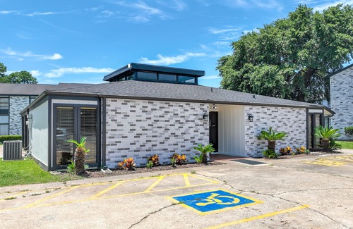 Lufkin Apartamento | Close to everything 1-bedroom apartment w/ AC & fitness room in charming Lufkin
