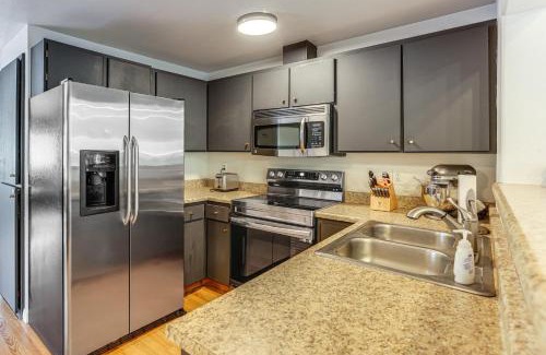 Larkspur Casa | Close to Everything! Quiet Retreat in Bend