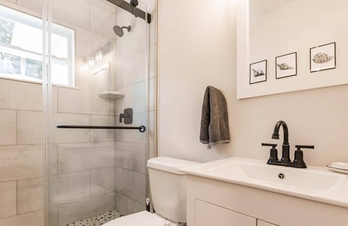 Charlotte Park Casa | Close to Fisherman's Village, historic downtown, and farmers market