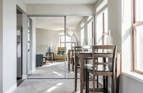 Chatham-Arch Apartamento | Close to Gainsbridge and Lucas Oil