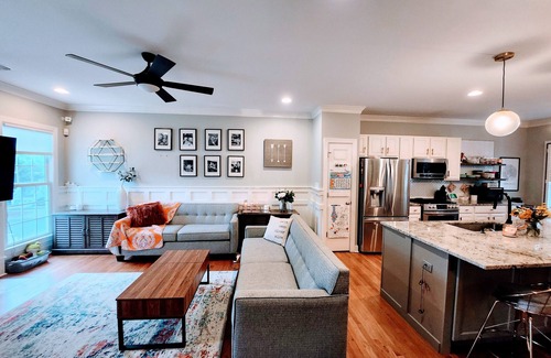 Cary Casa | Close to it all! RDU, Downtown Raleigh&Durham, Pet friendly, Fast WIFI