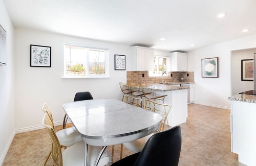 Twentynine Palms Casa | Close to Joshua Tree Entrance, STAR GAZE Jacuzzi, MTN VIEWS, Fire-Pit