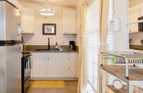 Joshua Tree Cabaña | 6 millas a la entrada del parque, 5 acres, jacuzzi, cerca de la aldea JT
