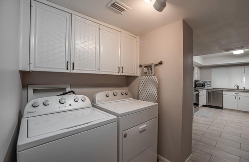 Garland Casa | Cerca de Richardson / Plano / Dallas, casa de 4 dormitorios totalmente renovado.