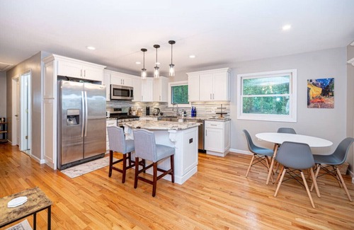 Geyser Crest Casa | Close to SPAC, Saratoga Race Track & Downtown