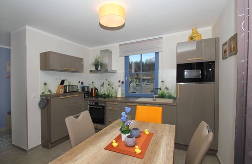 Glowe Casa | Close to the beach, thatched roof, with garden, sauna, dog-friendly - Ferienhaus Stranddistel