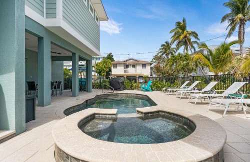 Fort Myers Beach Casa | Close to the Beach, Heated Pool and Spa - Sweet Carolina - Roelens