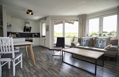 Lobbe Apartamento | Close to the beach with balcony, use of swimming pool and sauna - Strandhaus Mönchgut FeWo11