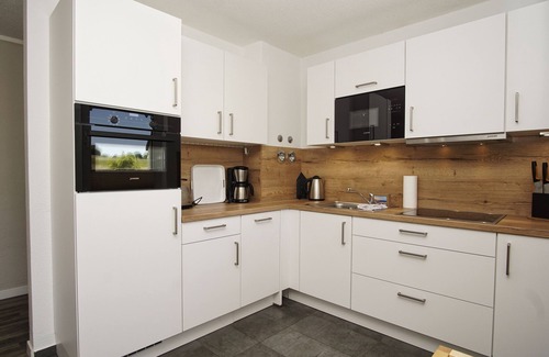 Lobbe Apartamento | Close to the beach with balcony, use of swimming pool and sauna - Strandhaus Mönchgut FeWo11