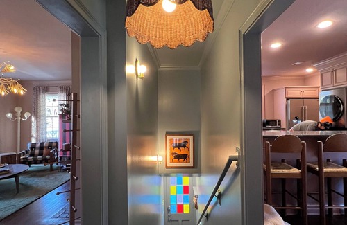Aiken Apartamento | CLOSE TO THE MASTERS - Newly Renovated Designer Home in Downtown Aiken
