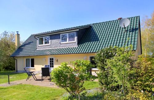 Kammin Casa | Close to the water in a quiet location, own garden and terrace - Ferienhaus Kormoran