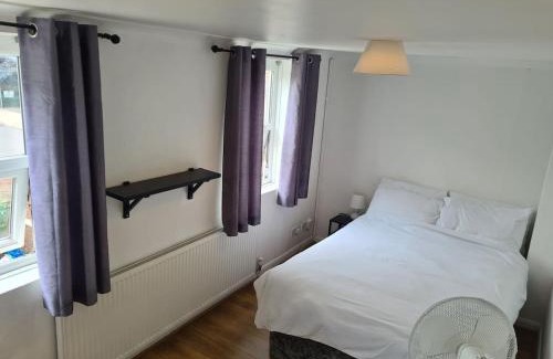 East Walworth Casa | Close To Tower Bridge Central London - 4 Bedroom House - 3 Bathrooms - Free Parking 3 Cars - Sleep 9