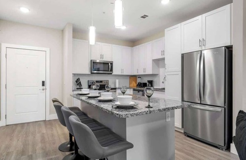 Southeast Orlando Apartamento | Close to Universal King Suite, Pet-Friendly Stay