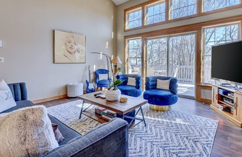 Tannersville Cabaña | Close to Waterpark, Hiking, Game Room, Community Pool
