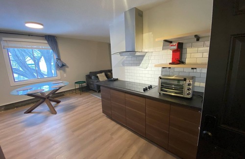 Southwest Edmonton Casa | Cerca de la Universidad Whyte, nueva renovación