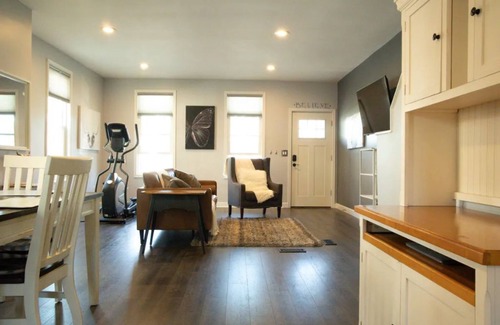 Bethlehem Apartamento | Close to Wind Creek/Events/Food! ✔Hot-tub ✔Garage