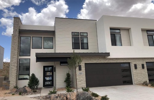 Washington Casa | Closest 8 Bedroom To Zion-Private Pool and Hot Tub! 2272