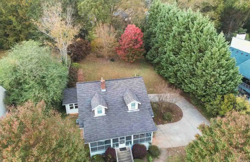 Gainesville Casa | Closest to DOWNTOWN! Pet Friendly