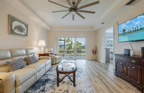 Fort Myers Casa | Closest to the Pool! - Updated, Bright & Cheery - Condo Serenity Cove - Roelens Vacations