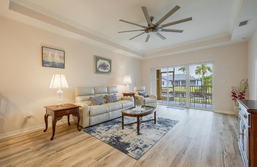 Fort Myers Casa | Closest to the Pool! - Updated, Bright & Cheery - Condo Serenity Cove - Roelens Vacations