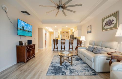 Fort Myers Casa | Closest to the Pool! - Updated, Bright & Cheery - Condo Serenity Cove - Roelens Vacations