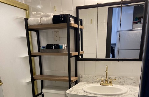 Lutz Condominio | CLOTHING OPTIONAL NUDEST RESORT Lovers Cove located in Paradise Lakes