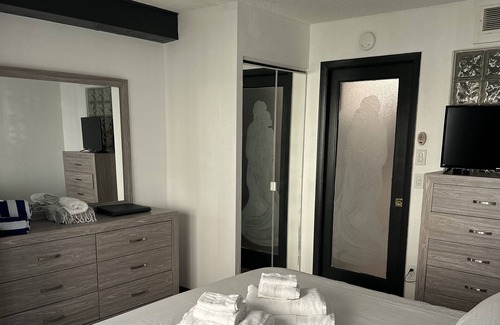 Lutz Condominio | CLOTHING OPTIONAL NUDEST RESORT Lovers Cove located in Paradise Lakes