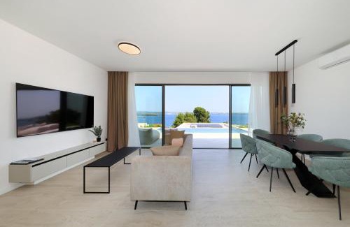 Kraj Villa | Cloud 9 D1