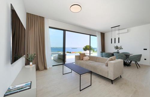 Kraj Villa | Cloud 9 D1