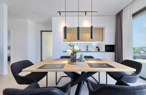 Kraj Villa | Cloud 9 D10