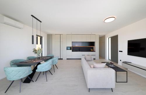 Kraj Villa | Cloud 9 D4