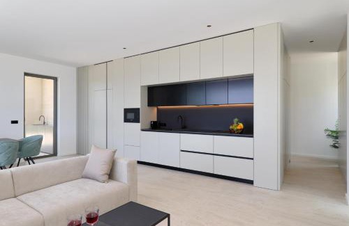 Kraj Villa | Cloud 9 D7
