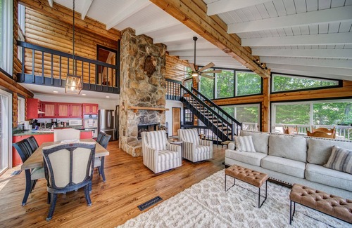 Big Canoe Cabina | Cloud 9 - Incredible Long Range Mountain Views in Big Canoe
