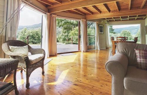 Upper Kangaroo River Casa | Cloud Nine Chalet Luxury retreat in Upper River