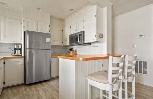 Lake Township Casa | Cloud Nine on Crystal Lake