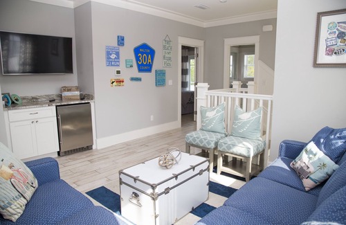 Seacrest Beach Casa | ¡Exquisito! Heavenly Beach Get-a-Way con una increíble cubierta cubierta en el tercer piso