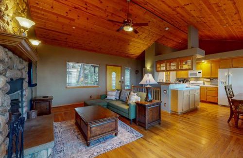 Lake Arrowhead Casa | Cloud Nine