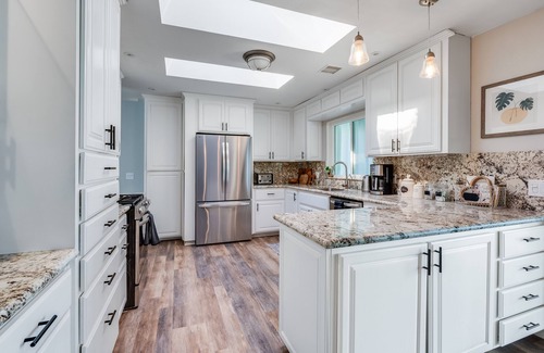 Twentynine Palms Casa | Cloud29 with huge POOL w/ SPA + FirePit + BBQ. Outdoor Dining + Pet Friendly!