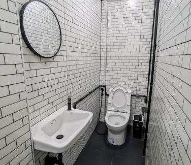 Khlong Ton Sai Casa | Cloud9 Hometel - Entire House 3BR 170m to BTS Private Quiet & Comfy