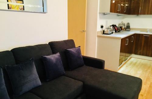 Woking Apartamento | Cloud9SA at Woking Central