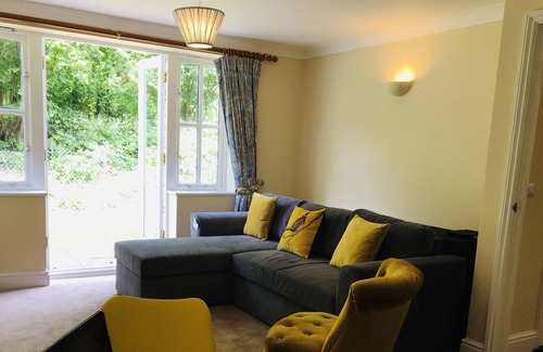 Woking Apartamento | Cloud9SA - Kingfisher Court