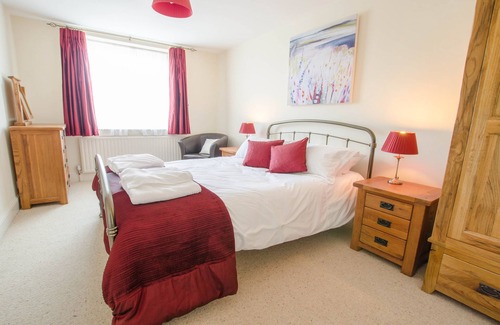 Wrafton Cabaña | Cloudbreak | Hot Tub* | Log Burner, Dogs Welcome