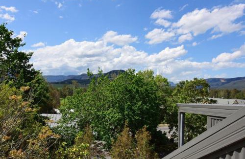 Kangaroo Valley Casa | Cloudsong Chalet 2 Close to the village centre