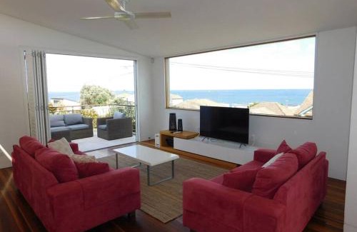 Clovelly Casa | Clovelly Beach House with Pool