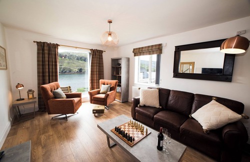 Tarbert Casa | Clovelly Torran Glas a 5 Star luxury retreat for couples. Pet-Friendly!