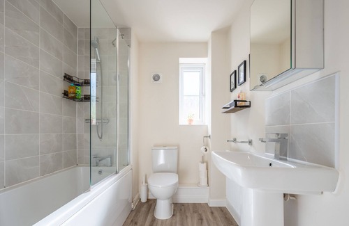 Coventry Casa | Clover House by Tŷ SA