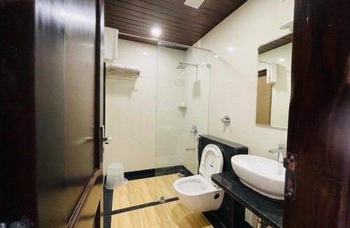 Bedla Hotel | Clover Inn