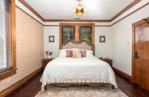 Cloverdale Hotel | Cloverdale House Inn